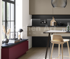 Cuisine ouverte avec coin repas couleur Bordeaux : Élégance Moderne - 3