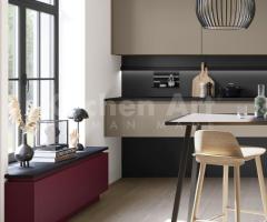 Cuisine moderne bordeaux et sable – PORTO-GL avec îlot central - 3