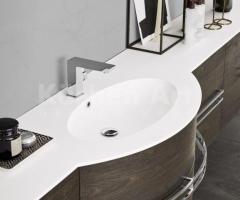 Salle de bains moderne bois foncé et étagères ouvertes – Élégance contemporaine et naturelle - 4